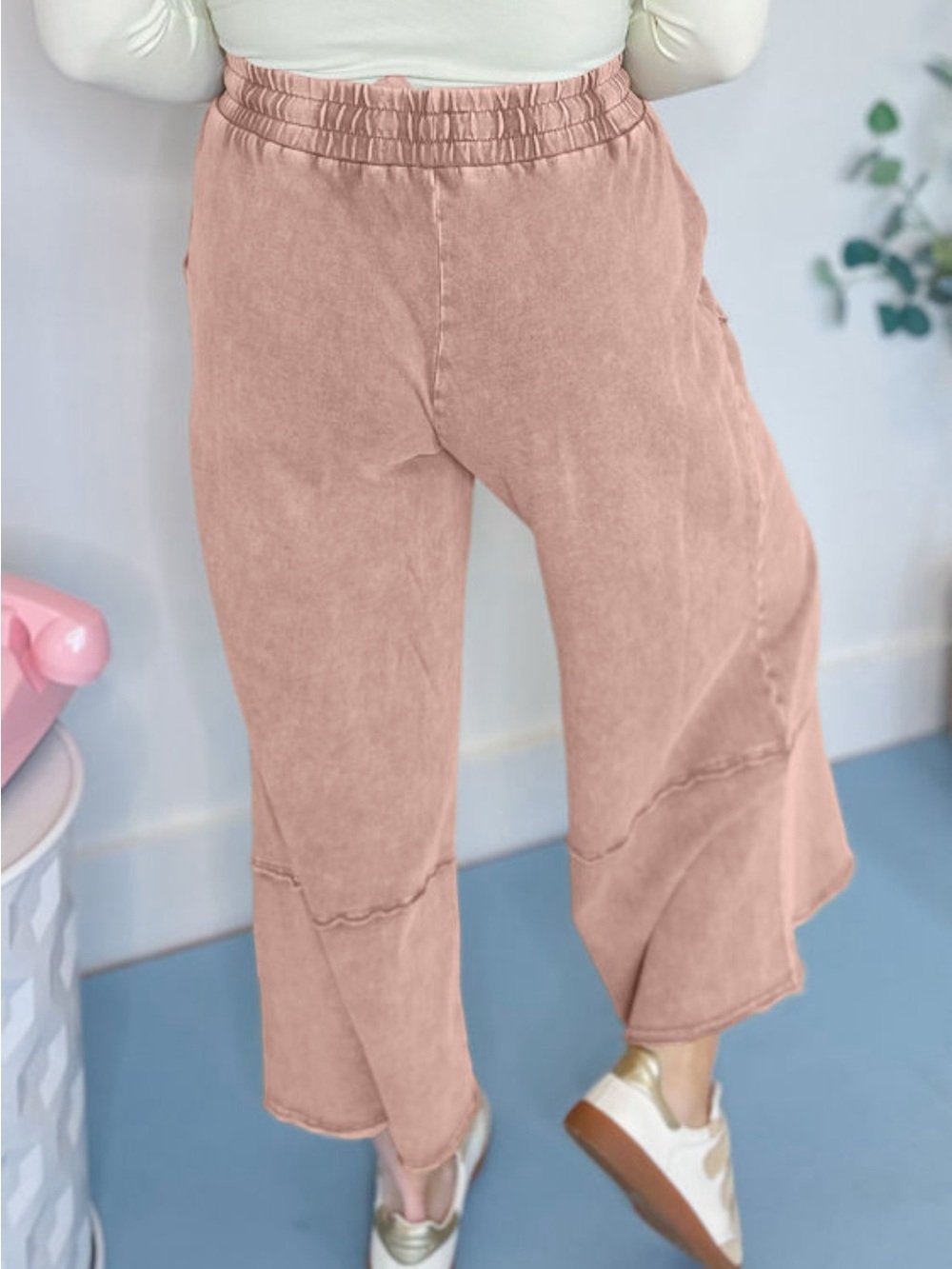 Women's Wide-Leg Floral Patchwork Pants - Dusty Rose - Picture 5 of 5